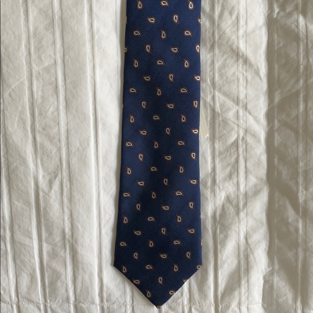 Suit supply tie